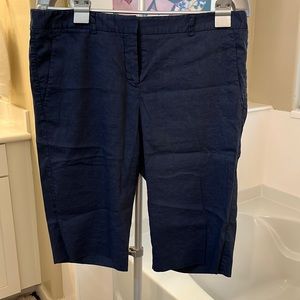 Theory size 12 Bermuda shorts navy linen blend
